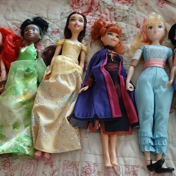 Disney Dolls  - Picture 3 of 4